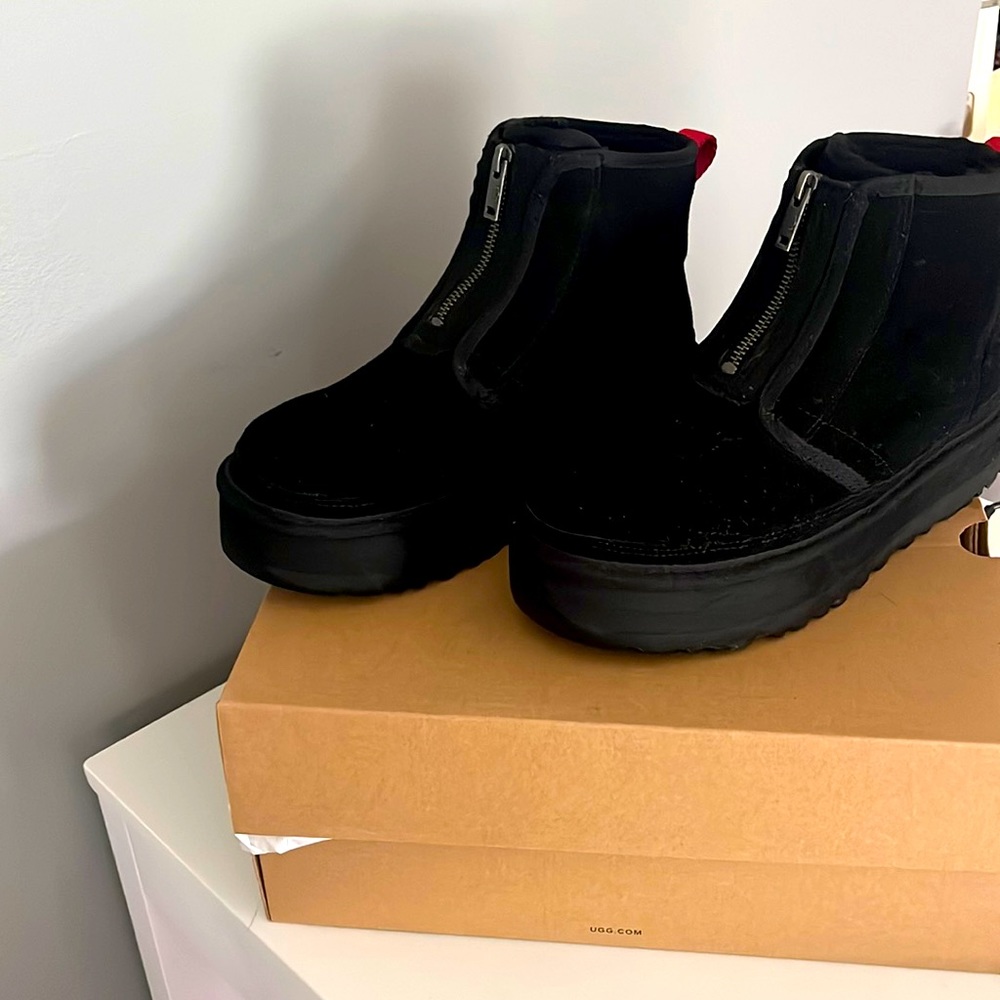 Ugg neumel platform boots